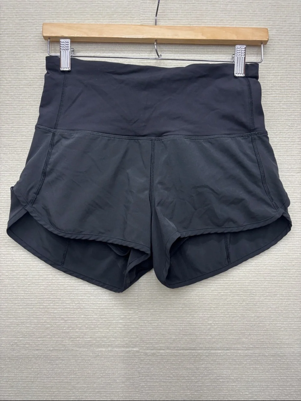 LULULEMON | Women’s Active Shorts - Black 4